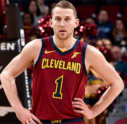 Nik Stauskas fichará por los Miami Heat