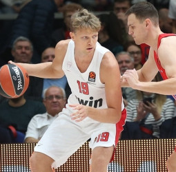 El Lokomotiv Kuban anuncia el fichaje de Mindaugas Kuzminskas