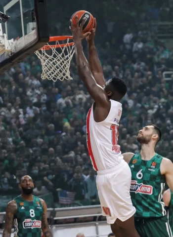 El Olympiacos aplasta al Panathinaikos, 71-95