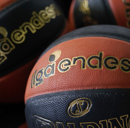 La acb reduce el número de tiempos muertos por partido