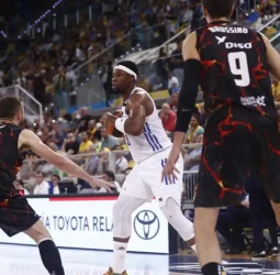 El Gran Canaria pierde en casa pero luchará por el título (83-91)
