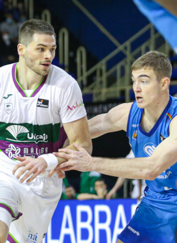 El efecto Ibon Navarro ya vale una victoria (53-74)