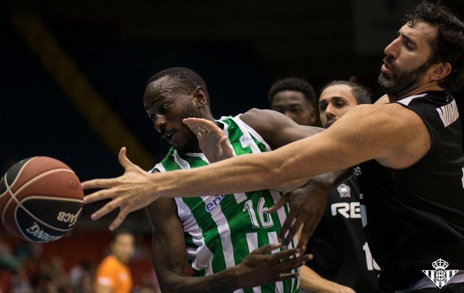 Boungou-Colo deja de ser jugador del Real Betis Energía Plus