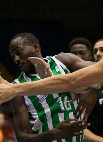 Boungou-Colo deja de ser jugador del Real Betis Energía Plus