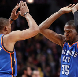 Los Thunder arrollan a los Pelicans