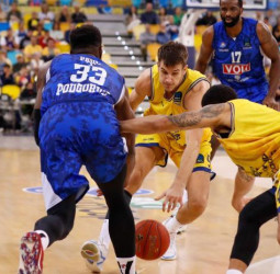 El Gran Canaria se mantiene impecable, 97-70