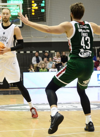 Alec Brown abandona el Nizhny Novgorod