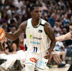 Un gran Unicaja somete al Barça y empata la eliminatoria (59-81) [1-1]