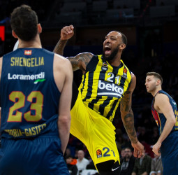 El Armani Milán pisa fuerte en el mercado, ahora quiere fichar a Derrick Williams
