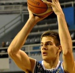 Nicolás Brussino, tres años a los Dallas Mavericks