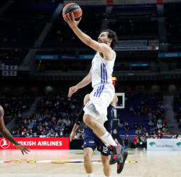 El Real Madrid sigue intratable en el WiZink Center (85-64)