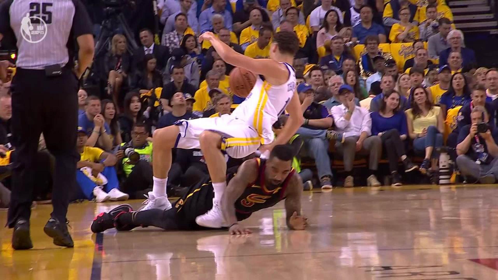 Klay Thompson es duda para el segundo partido de la final NBA
