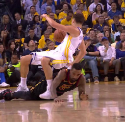 Klay Thompson es duda para el segundo partido de la final NBA