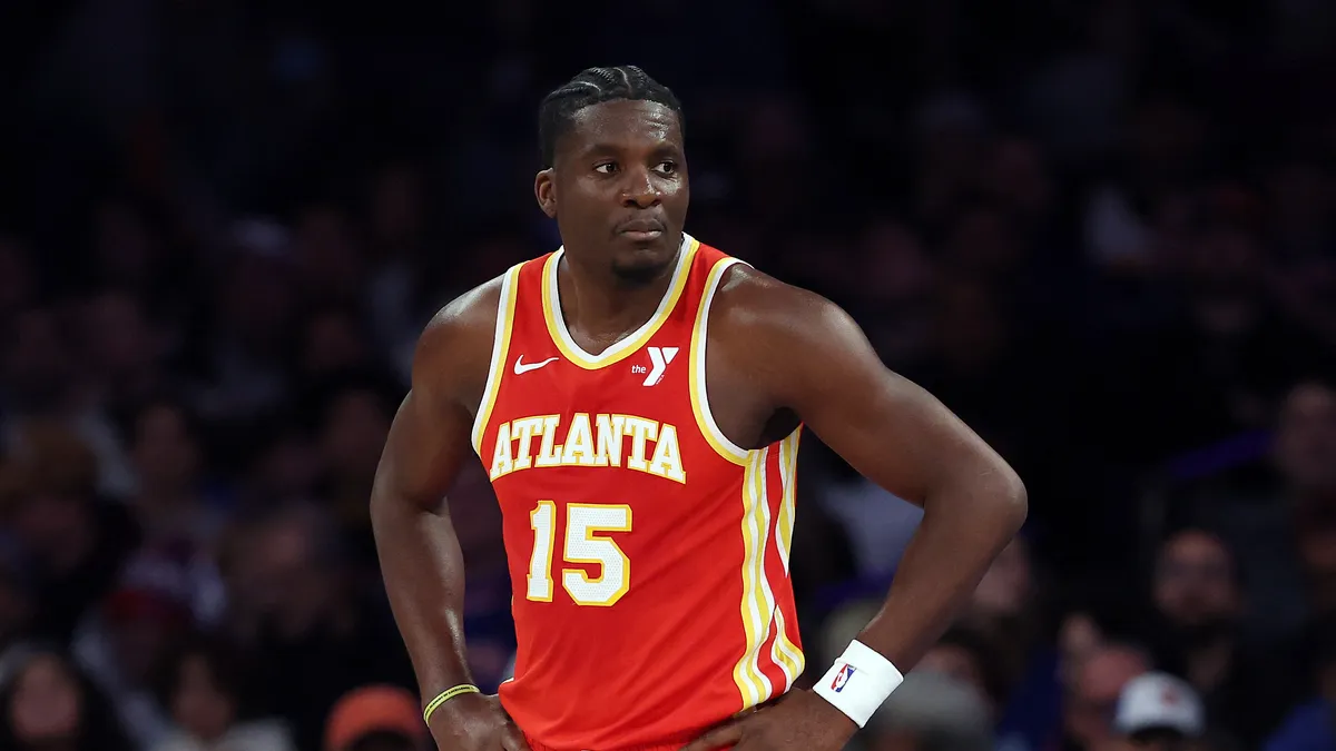 Los Lakers necesitan fichar un pívot, pero... ¿quién?
