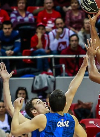 Tecnyconta Zaragoza, a puro rugido para seguir la racha (97-73)