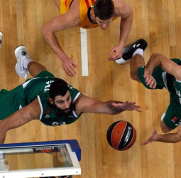 Una oferta china tienta a Bourousis
