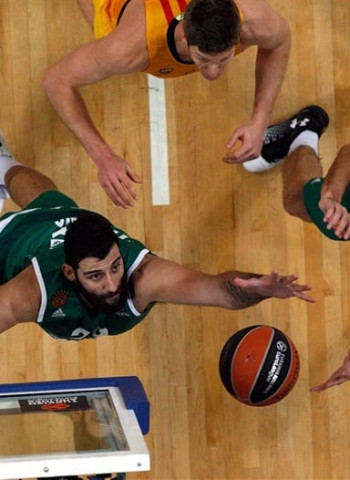 Una oferta china tienta a Bourousis