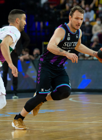 Nadie para al Surne Bilbao Basket (83-77)