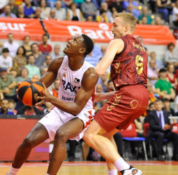 El BAXI Manresa no puede frenar al UCAM Murcia y cae a domicilio (96-83)