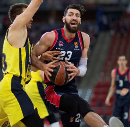 Los Phoenix Suns sondean el fichaje de Tornike Shengelia