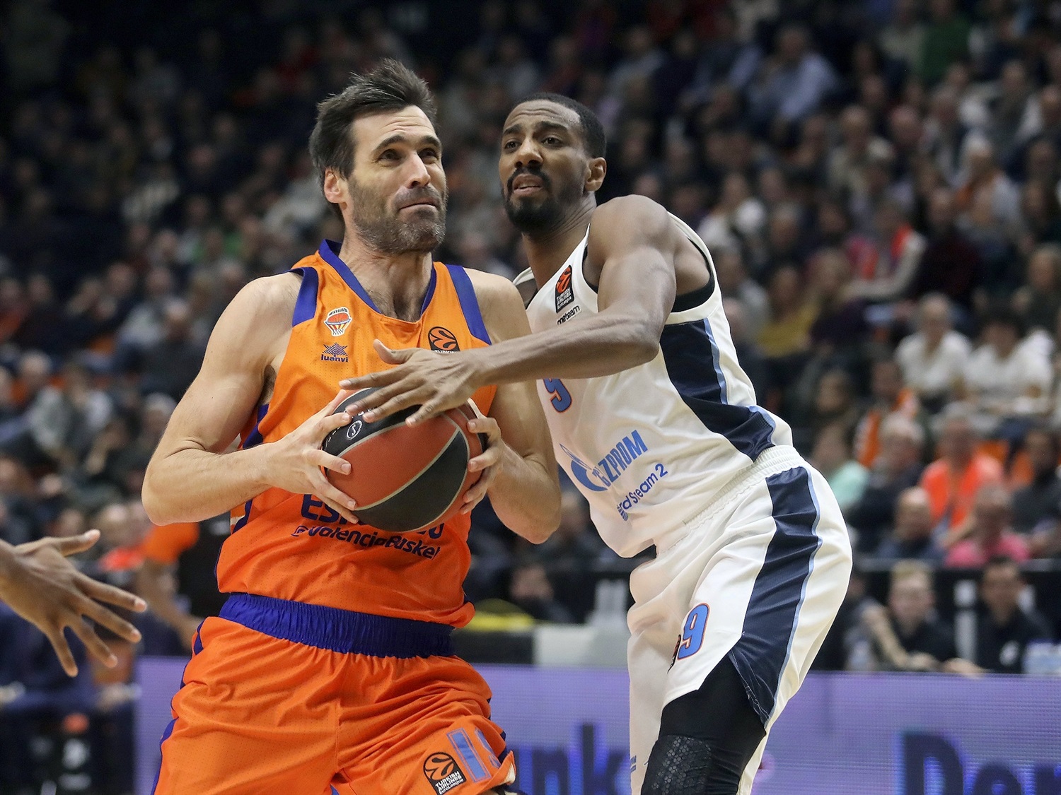 El Valencia Basket negocia la renovación de Fernando San Emeterio