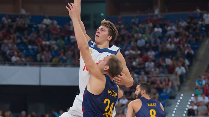 Luka Doncic se gradúa con el Clásico de la Supercopa Endesa 2016