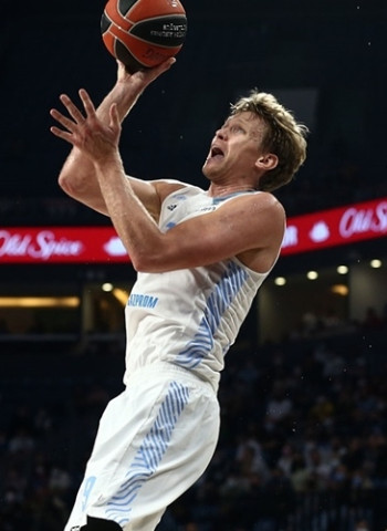 El Brescia negocia con Mindaugas Kuzminskas