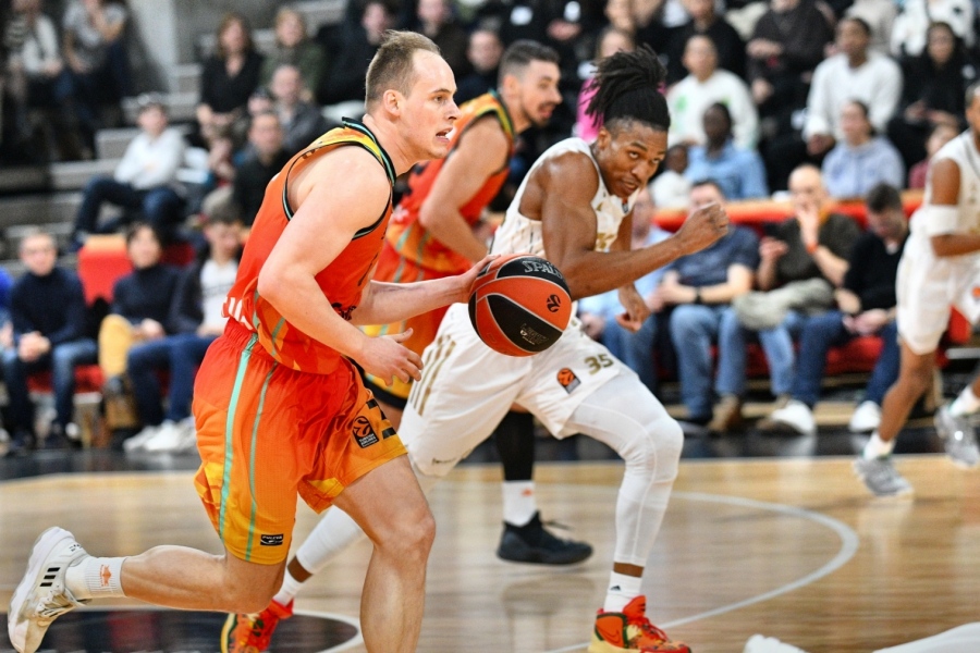Valencia Basket gana en Astroballe en el séptimo intento y sigue creciendo (78-83)