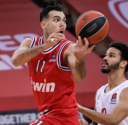 El Olympiacos se lleva un disputado encuentro ante el Bayern Munich (84-82)