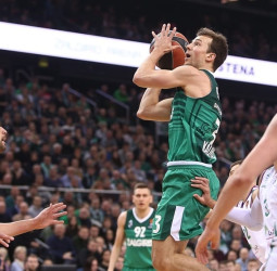 Unicaja cede al final ante Zalgiris (79-77)
