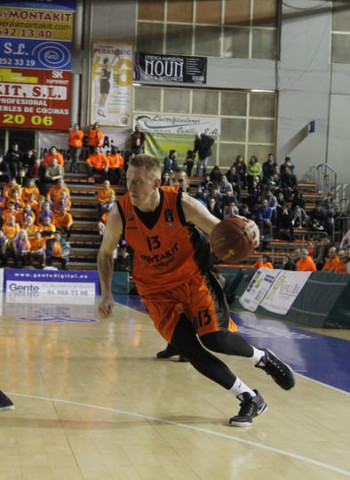 Acuerdo para la incorporación de Rolands Smits al Barça Lassa