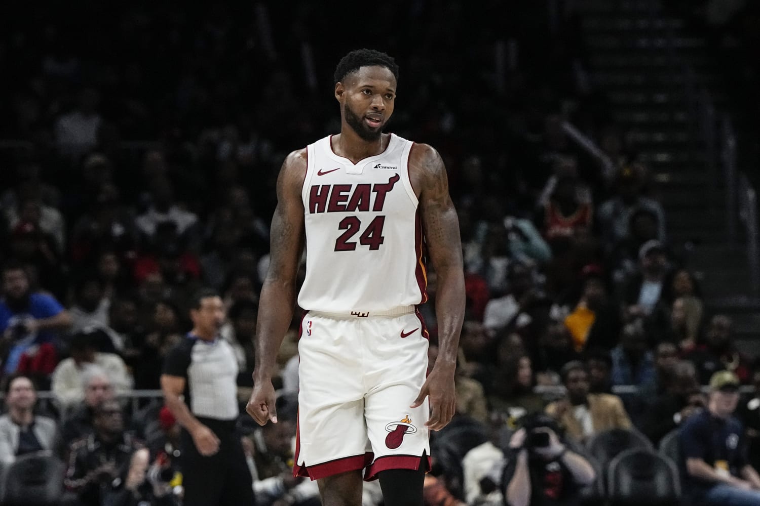 Los Heat se liberan de salario enviando a Highsmith a Brooklyn