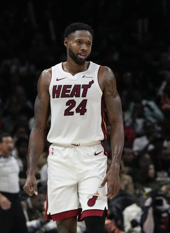 Los Heat se liberan de salario enviando a Highsmith a Brooklyn
