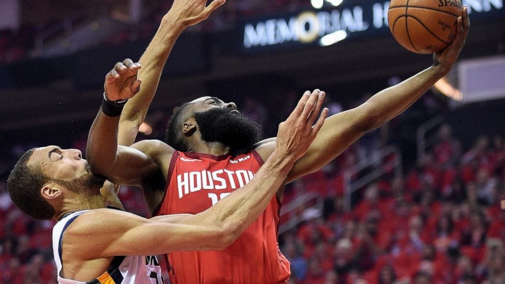 Harden destruye a los Jazz (122-90) [1-0]