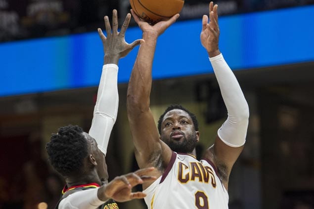 Wade, Rose y Calderón, debut en los Cavaliers con derrota