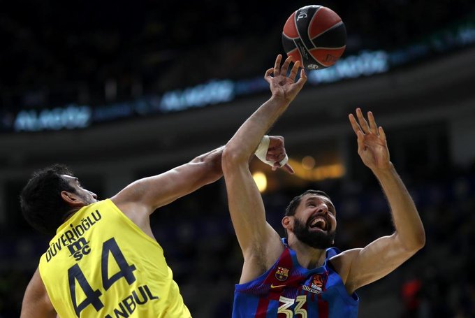 Mirotic mantiene la imbatibilidad del Barcelona (74-76)