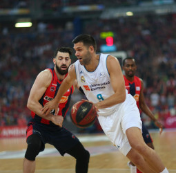 El Real Madrid con 2-1 en una eliminatoria