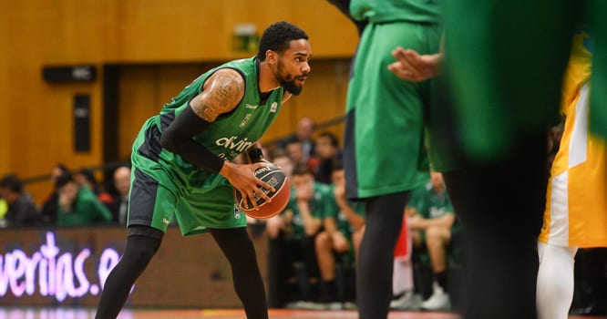 Victoria sin billete copero para el UCAM y delicadísima situación del Joventut (62-71)