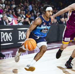 Brandon Taylor entra en la élite de los grandes asistentes de la historia acb