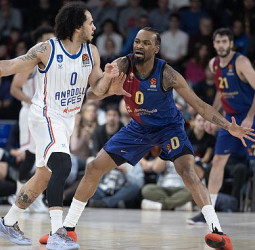 El Barcelona mantiene su buena onda ante el Efes, 90-80