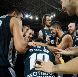El Bilbao Basket, aún mermado, busca reaccionar en Bolonia