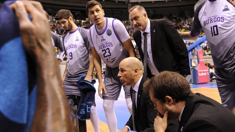San Pablo Burgos repite en Atenas otra remontada a medias (74-66)