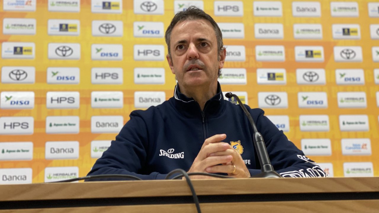 Porfi Fisac: «Tenemos que estar centrados en jugar un buen baloncesto defensivo»