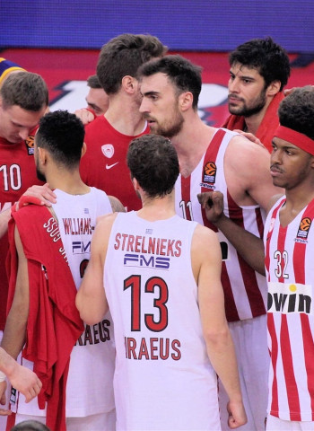 Olympiacos, oficialmente a la segunda división griega