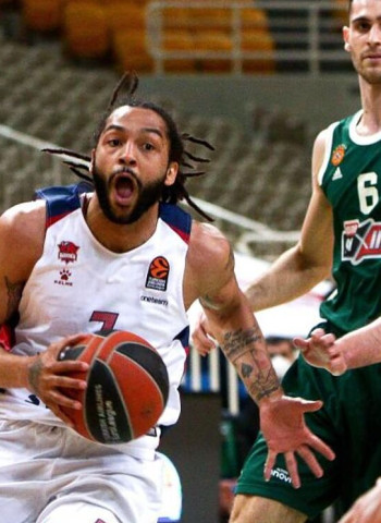 Baskonia se agarra al "playoff" (82-97)