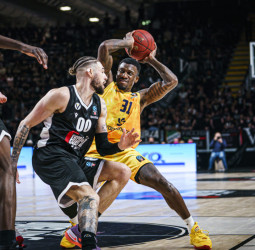 El Gran Canaria vende cara su derrota en Bolonia (70-68)