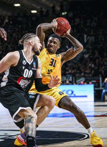 El Gran Canaria vende cara su derrota en Bolonia (70-68)