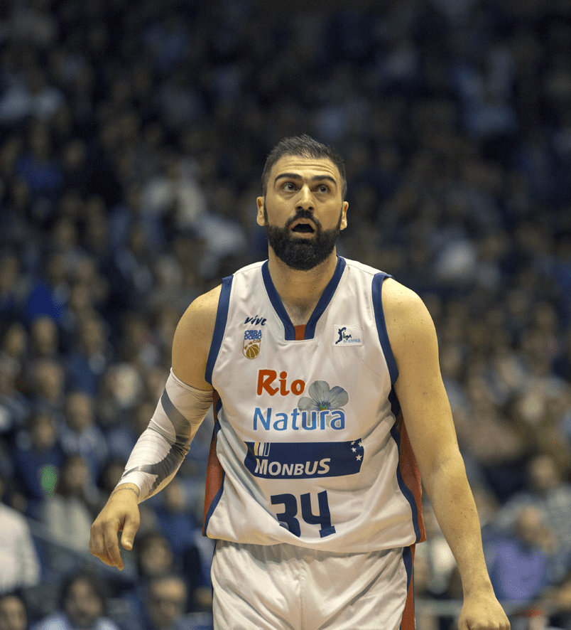 El AEK Atenas ficha a Kostas Vasileiadis