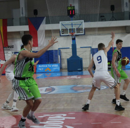 Nicola Giordano guía al Stellazzurra a su primer triunfo en el ‘XXIII Fred Olsen Express International Basketball Tournament’