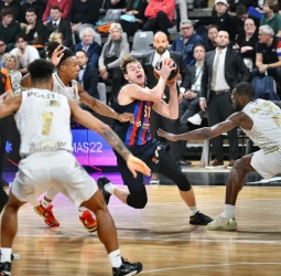 El Barcelona activa el año más del contrato de Rokas Jokubaitis